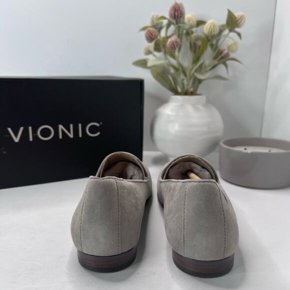 Vionic Willa Slip-on Suede Slip On Flat Dark Taupe Women 6M Tried On - Picture 2 of 10